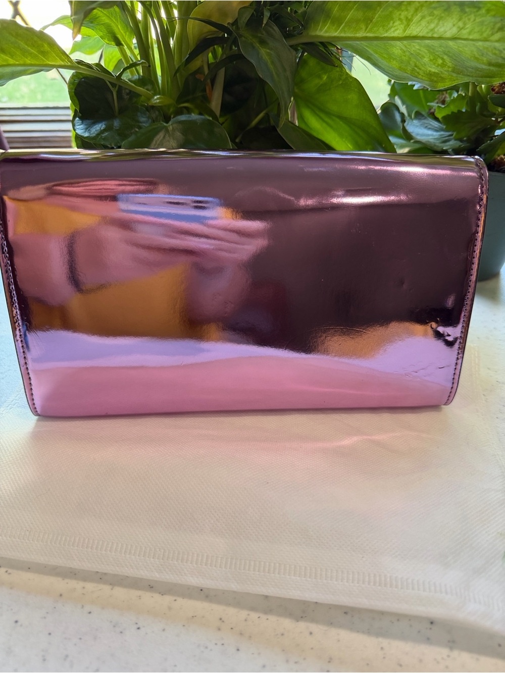 NWT Versace Metallic Pink Clutch with Gold Medallion - Picture 3 of 9